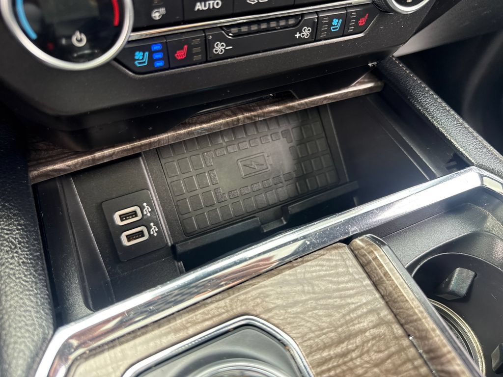 Used 2019 Ford Expedition Limited w/ Equipment Group 302A AWD/4WD image 39