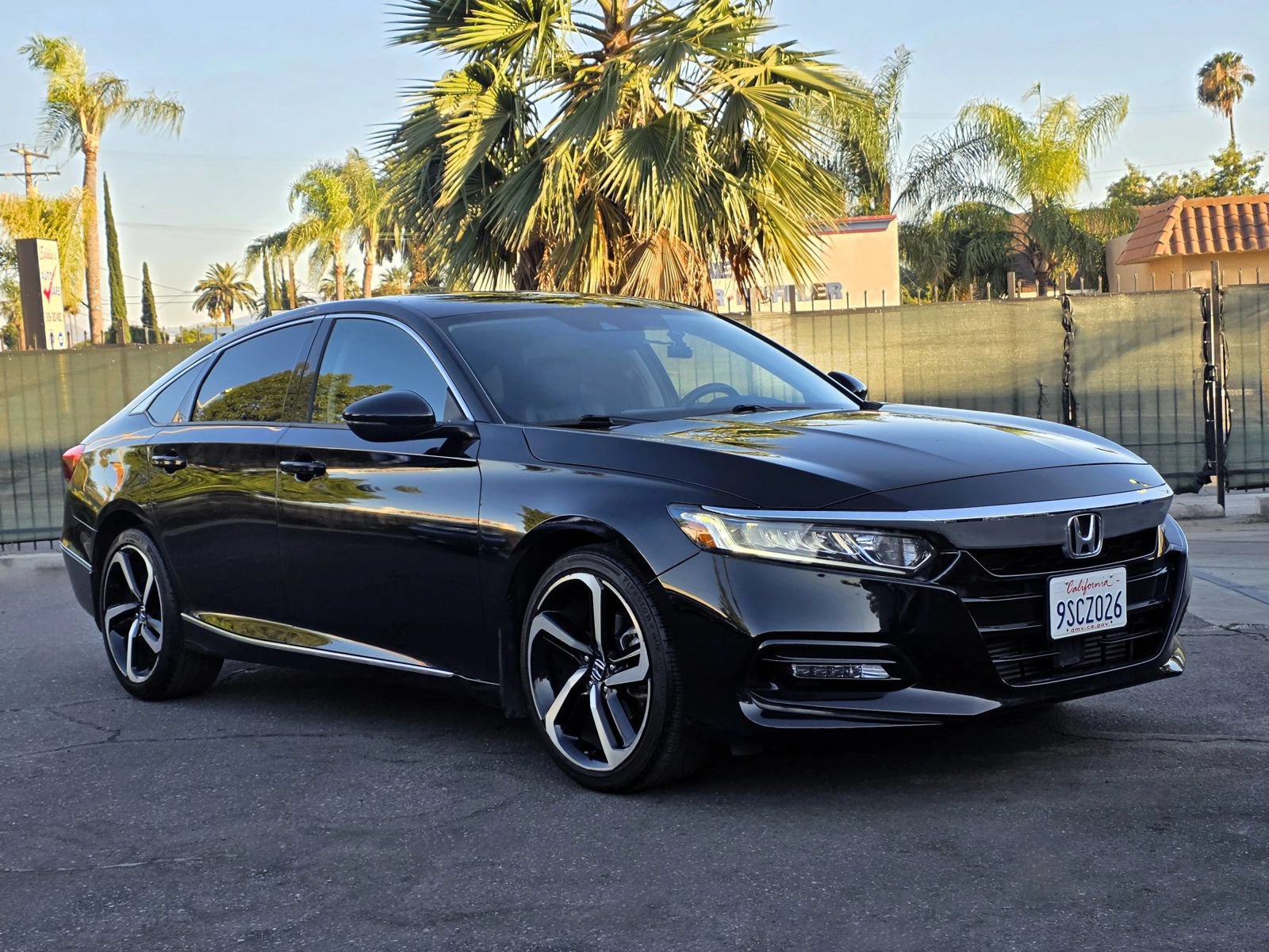 Used 2018 Honda Accord EX-L image 2