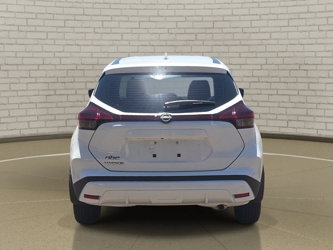 Used 2025 Nissan Kicks Play S FWD image 6