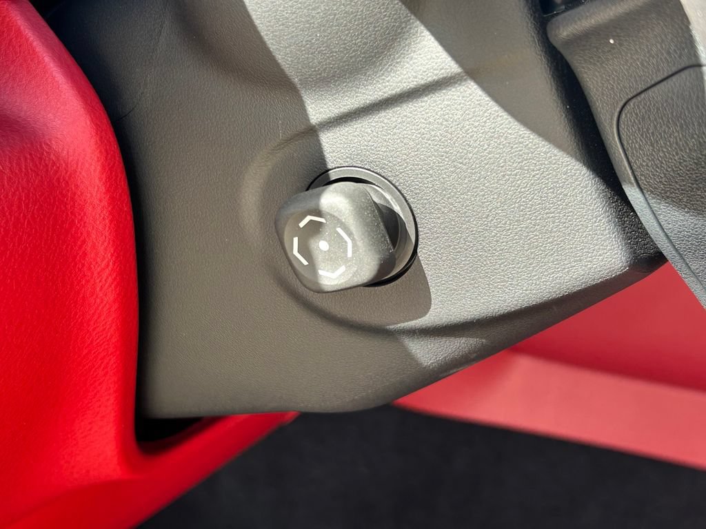 Used 2025 Lexus IS 500 RWD image 27