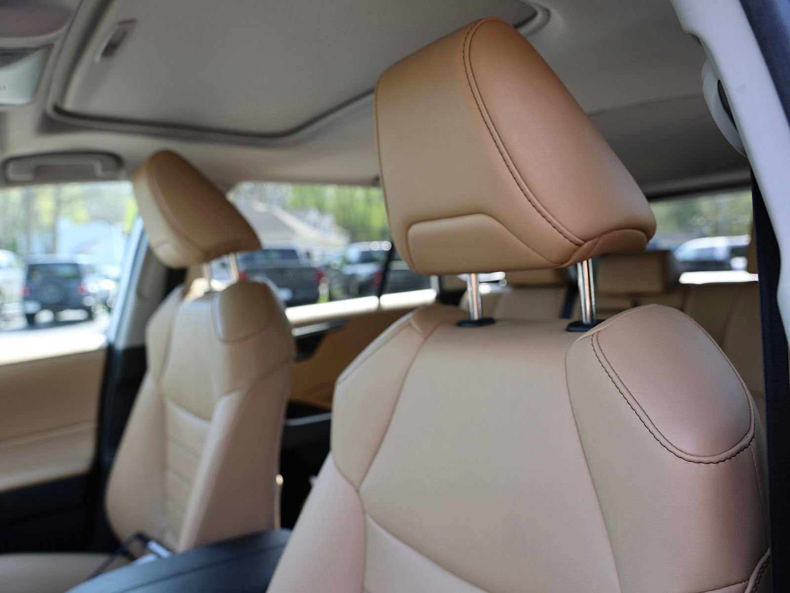 Used 2019 Toyota RAV4 XLE Premium w/ Cold Weather Package image 20