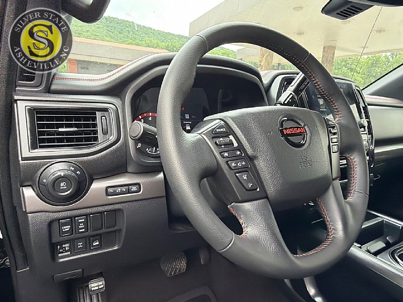 Used 2021 Nissan Titan PRO-4X AWD/4WD image 21