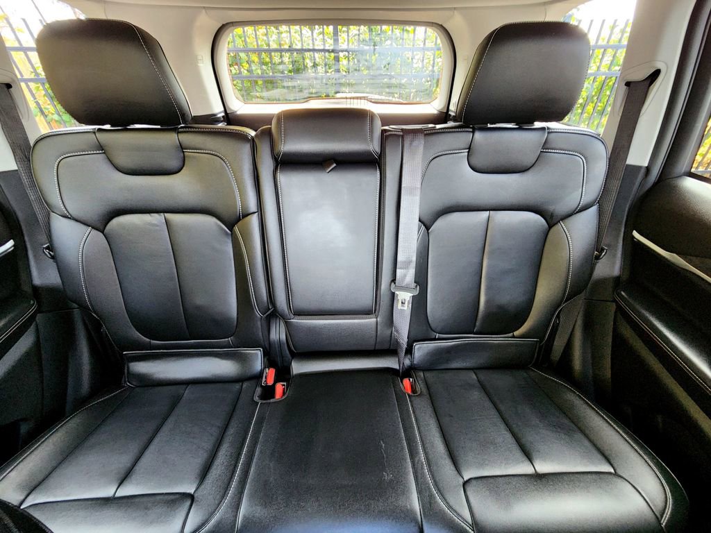 Used 2022 Jeep Grand Cherokee Limited 4xe image 39