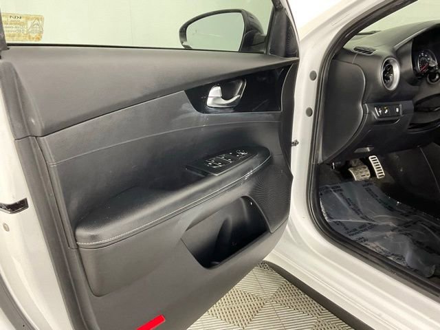 Used 2022 Kia Forte GT-Line image 11