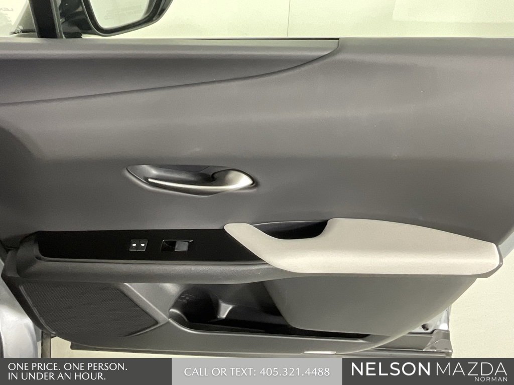 Used 2023 Lexus UX 250h FWD w/ Accessory Package (Z2) image 20