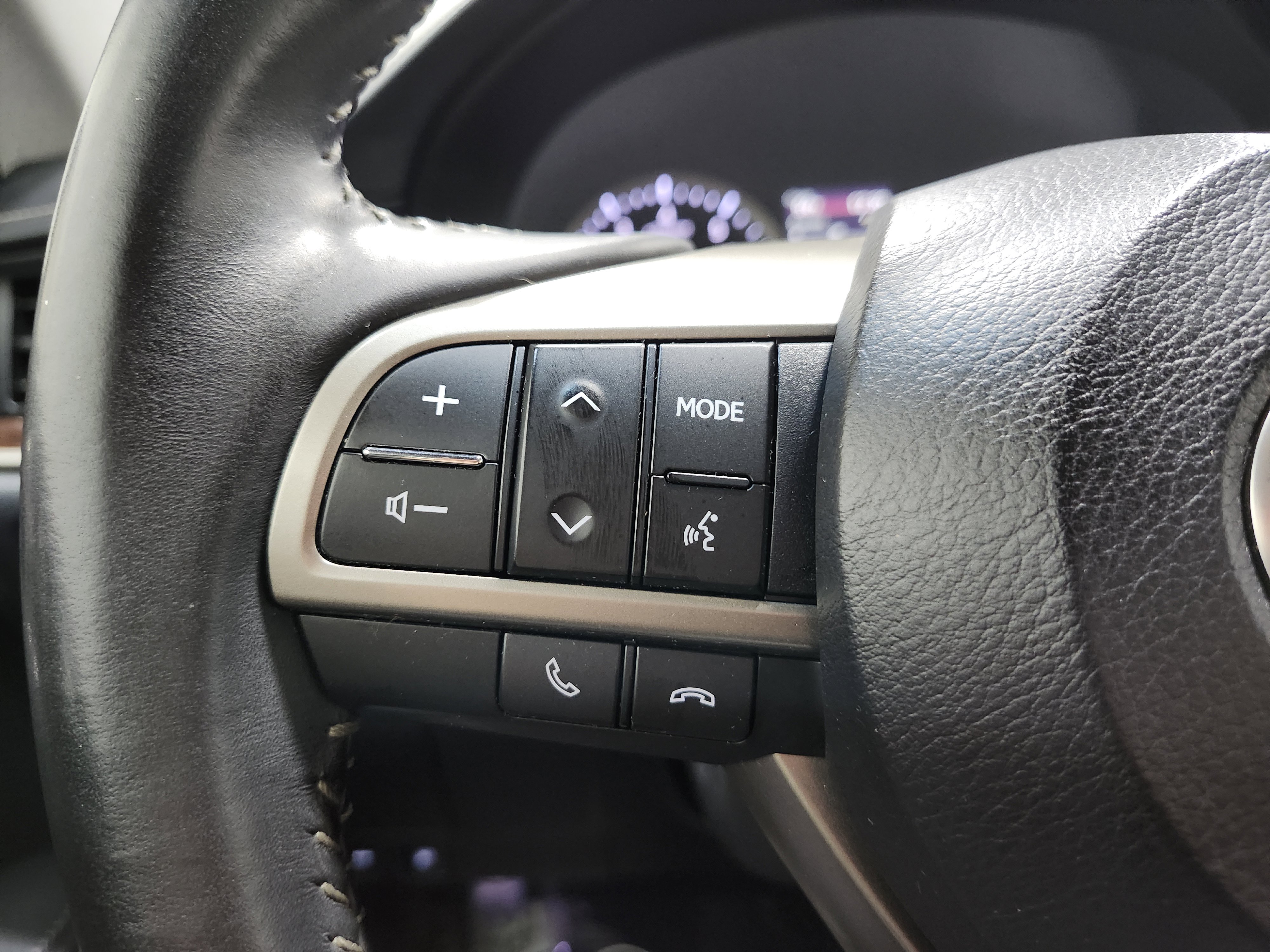 Used 2016 Lexus ES 350 w/ Premium Package w/Wood Trim image 39