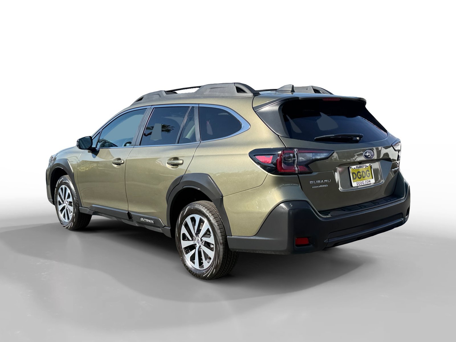 Used 2025 Subaru Outback Premium w/ Popular Package #1A AWD/4WD image 3