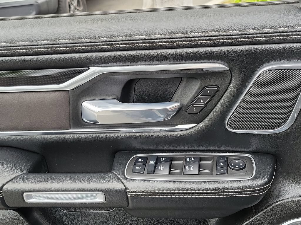 Certified 2022 RAM 1500 Laramie RWD image 9