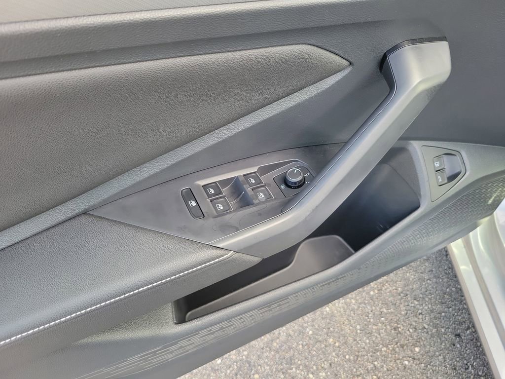 Used 2024 Volkswagen Jetta S image 16