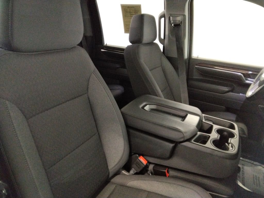 Used 2024 GMC Sierra 2500 SLE image 38
