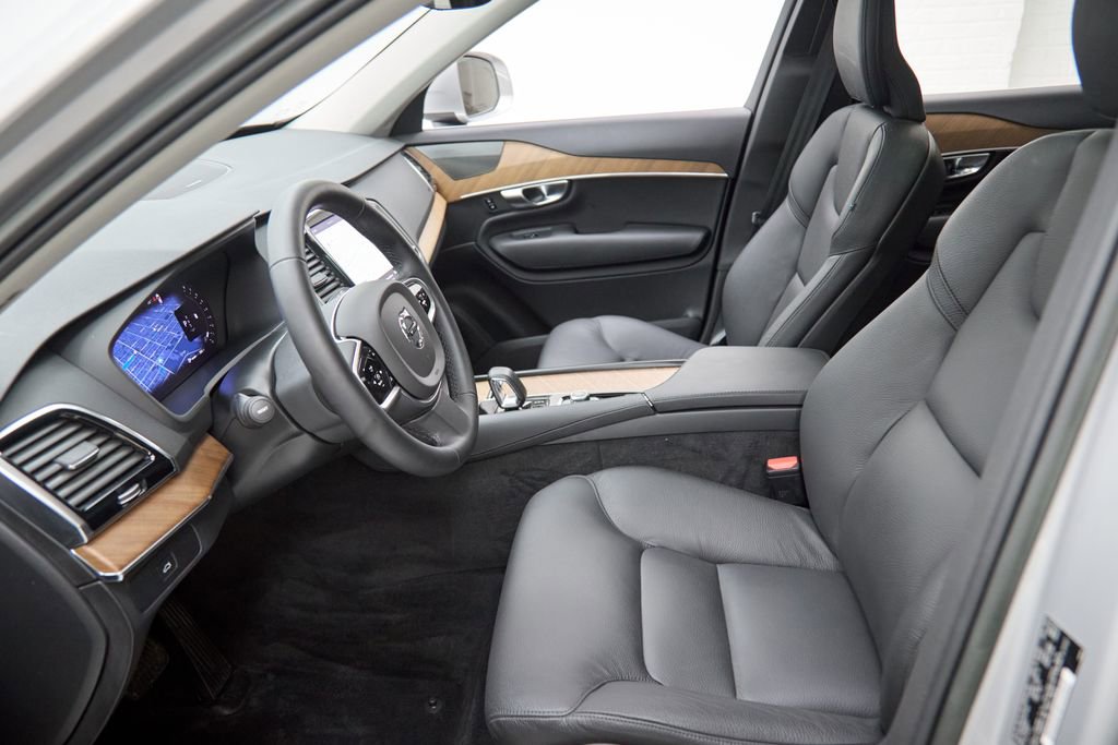 Certified 2023 Volvo XC90 B6 Plus w/ Protection Package Premier image 21