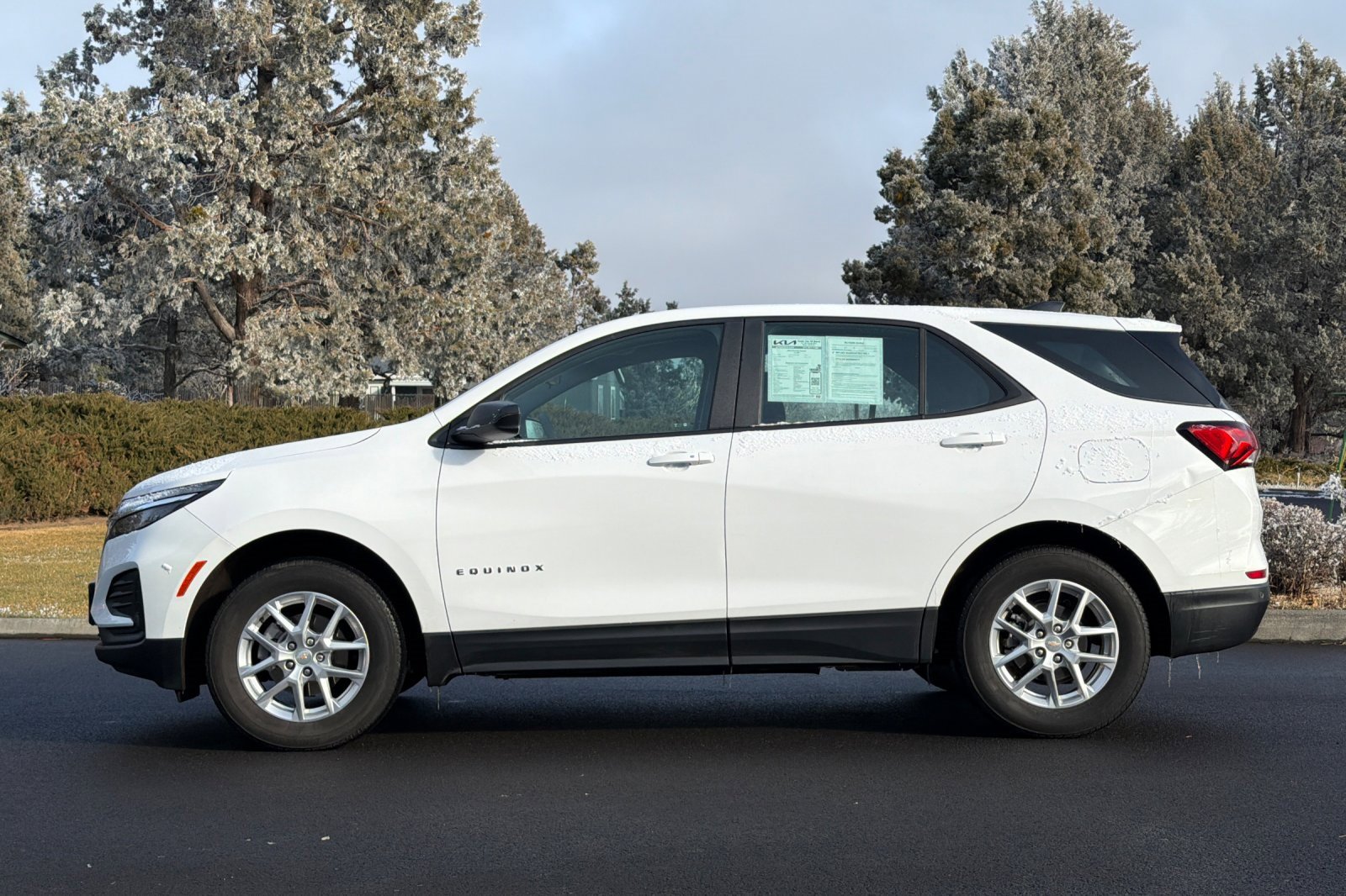 Used 2023 Chevrolet Equinox LS image 7