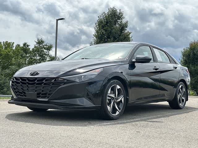 Used 2023 Hyundai Elantra SEL w/ Convenience Package FWD image 28