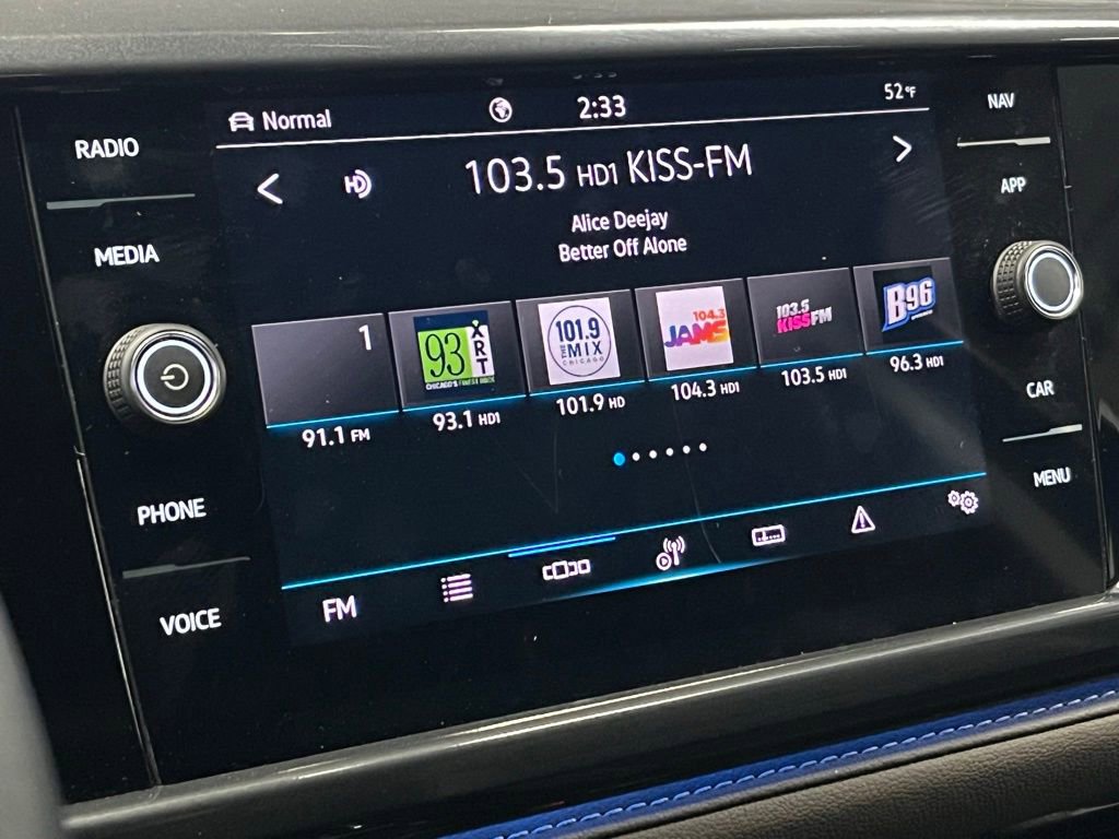 Used 2023 Volkswagen Taos SEL image 26