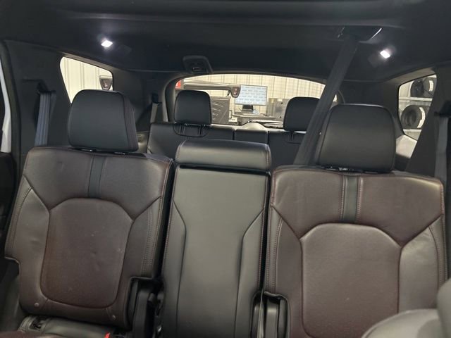 Certified 2025 Honda Pilot Black Edition image 22