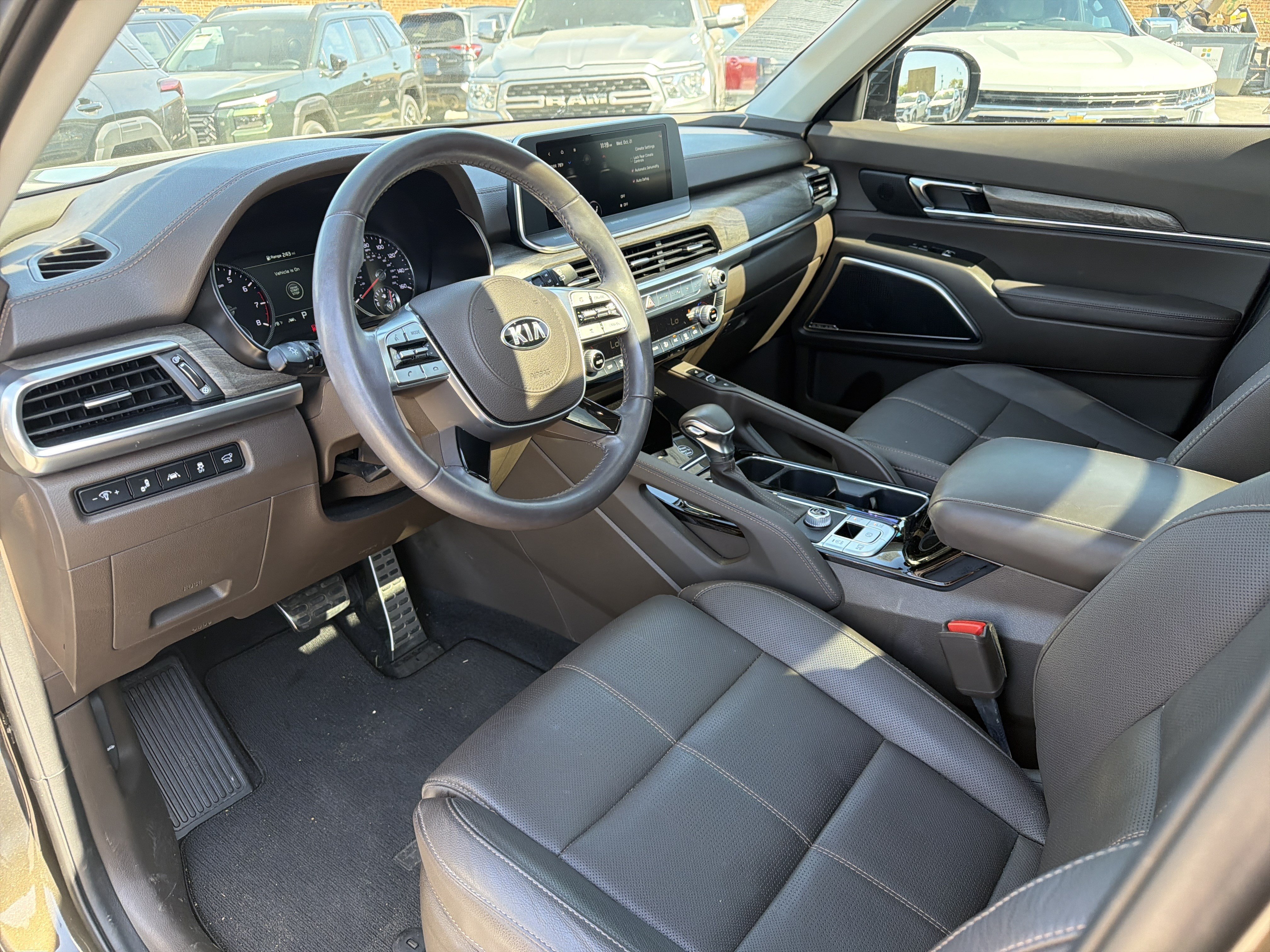 Used 2020 Kia Telluride SX FWD image 25
