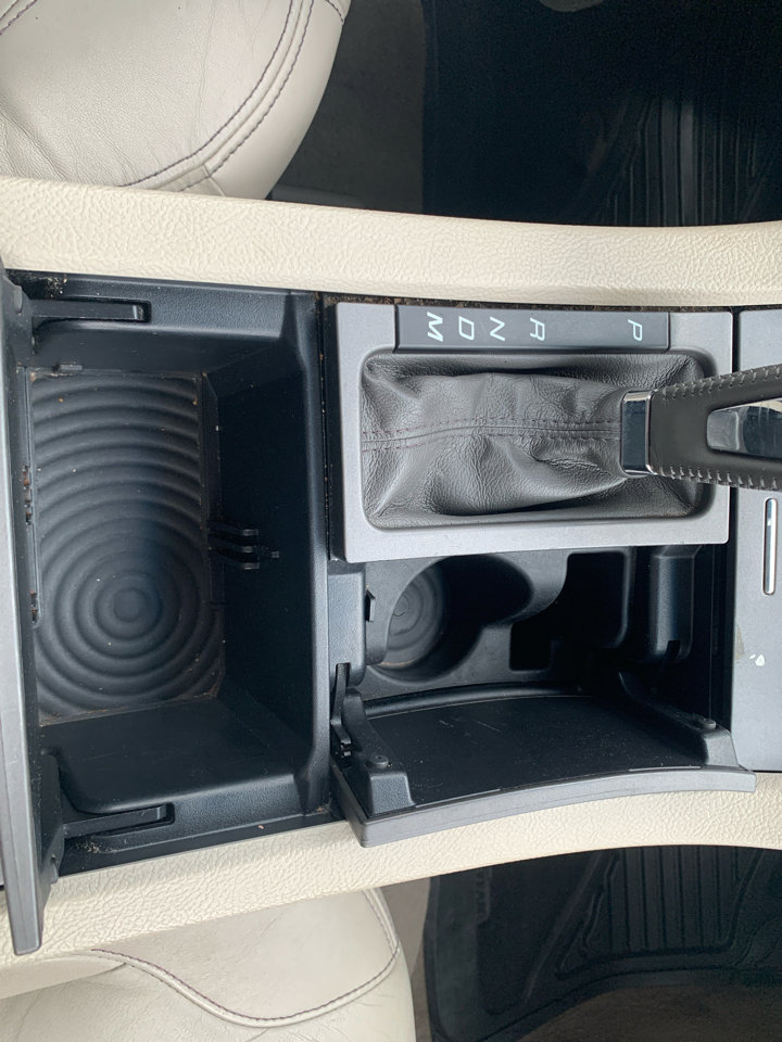 Used 2010 Ford Taurus SEL image 14