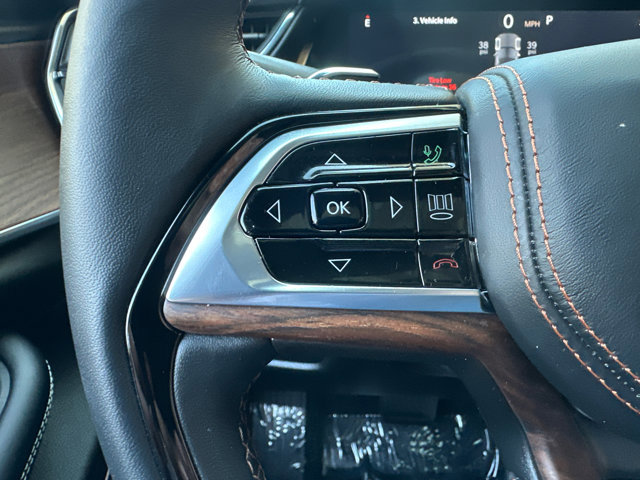 Used 2025 Jeep Grand Cherokee Summit w/ Obsidian Package image 19