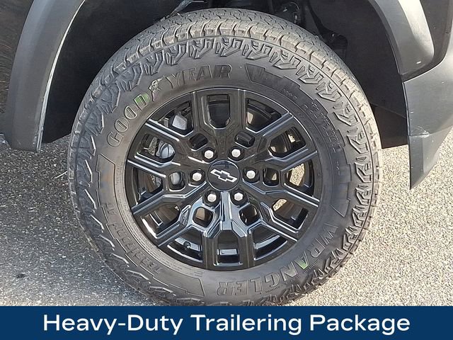 Used 2024 Chevrolet Colorado Trail Boss w/ Technology Package image 11