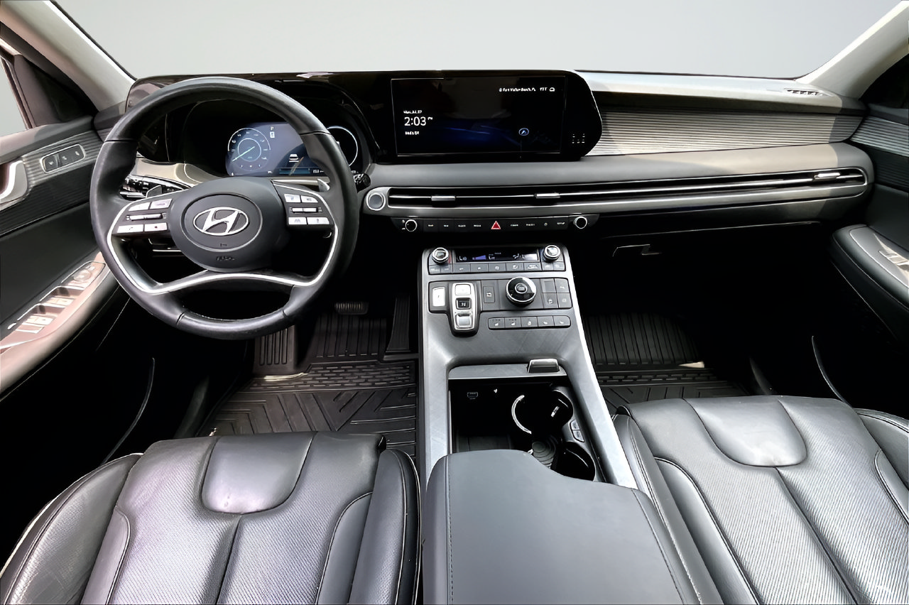 Used 2024 Hyundai Palisade Limited FWD image 7
