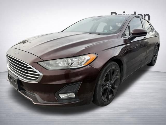 Used 2019 Ford Fusion SE w/ Equipment Group 151A FWD image 5