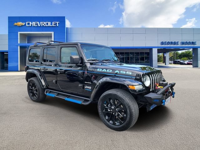 Used 2022 Jeep Wrangler Unlimited Sahara AWD/4WD image 1