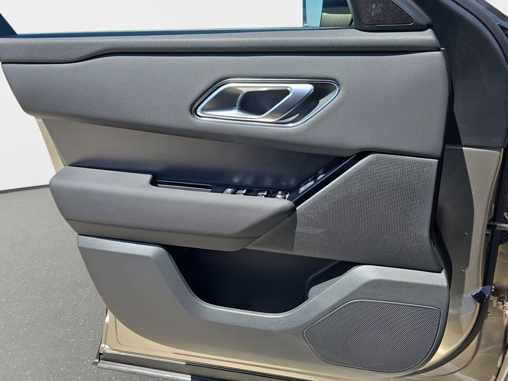 New 2026 Land Rover Range Rover Velar S image 27