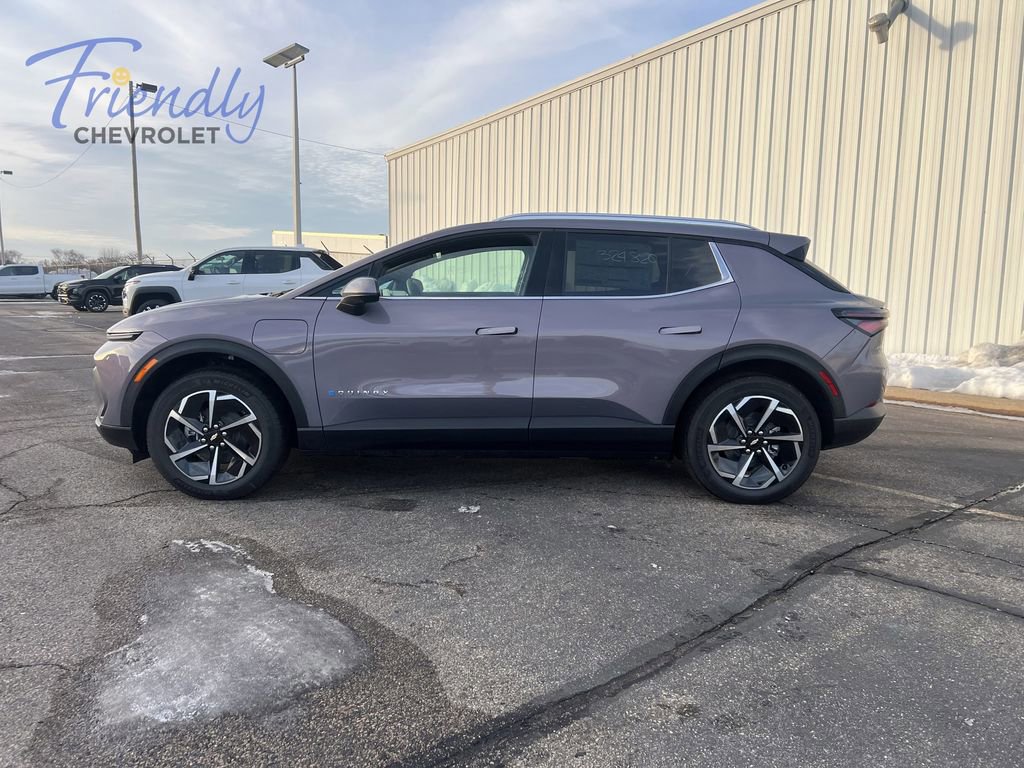 New 2026 Chevrolet Equinox EV LT AWD/4WD image 2
