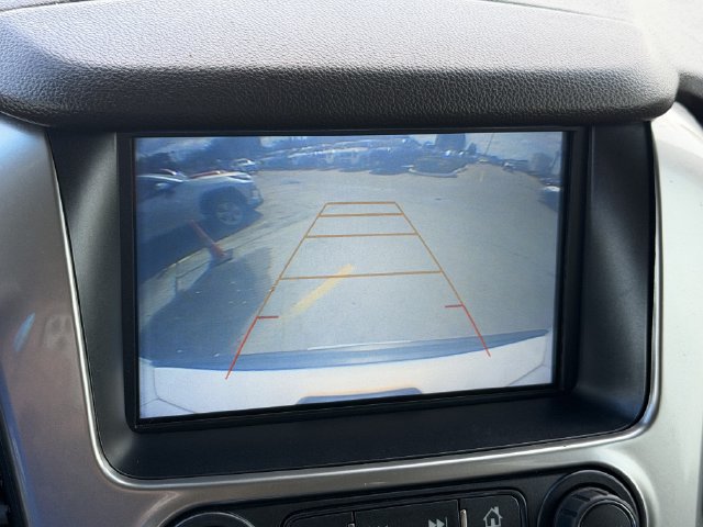 Used 2018 Chevrolet Suburban LT RWD image 19