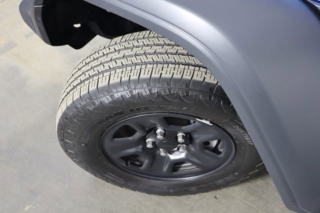 Used 2025 Jeep Wrangler Sport image 43