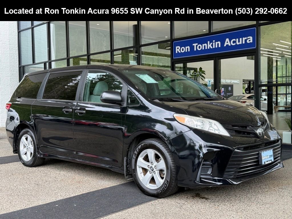 Used 2019 Toyota Sienna L w/ Carpet Mat Package