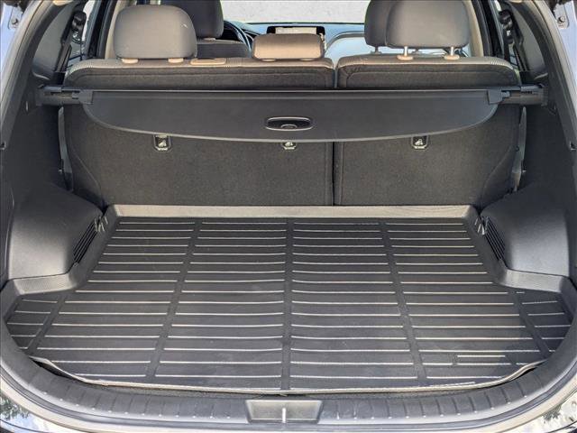 Used 2022 Hyundai Santa Fe SEL w/ Convenience Package FWD image 6