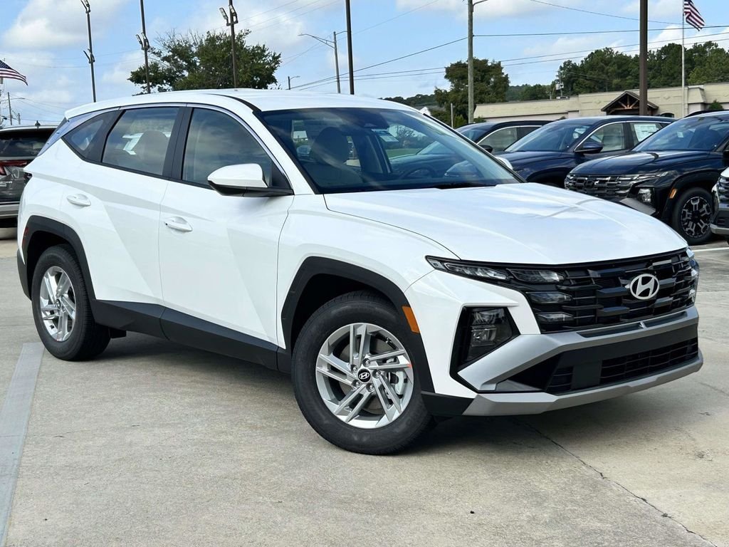 New 2026 Hyundai Tucson SE FWD image 1