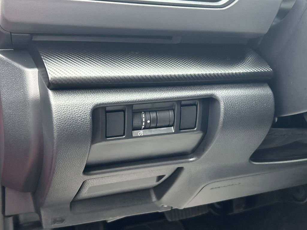 Certified 2025 Subaru Crosstrek 2.0i Premium image 17