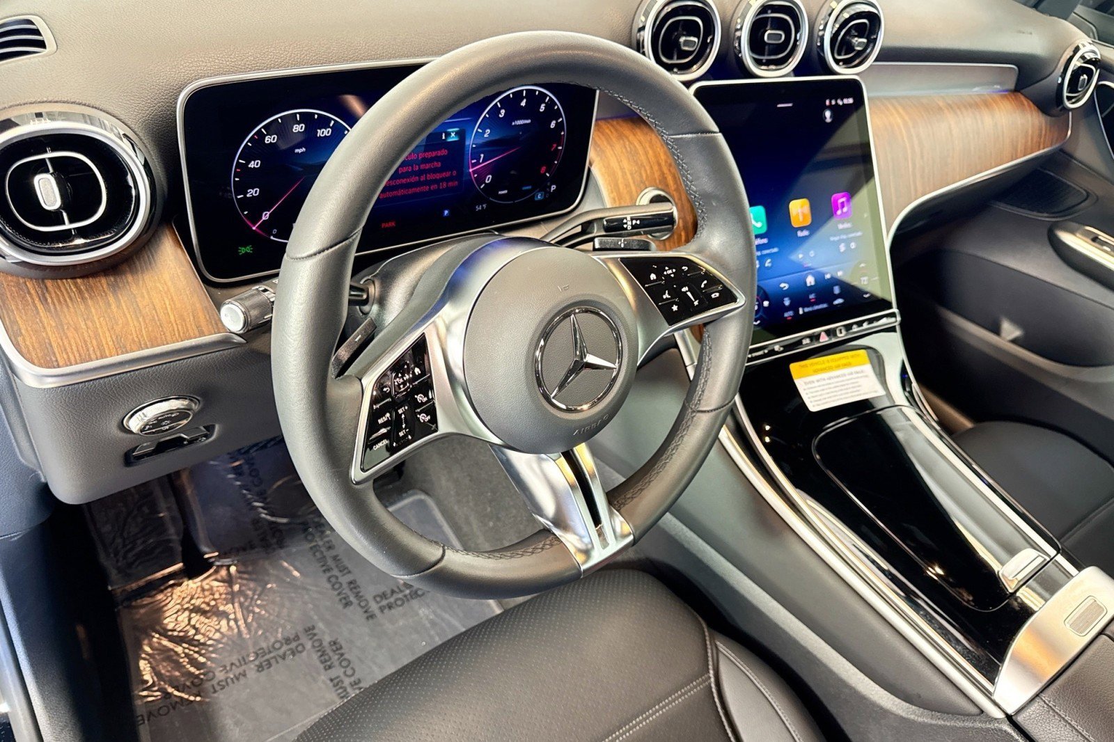 Certified 2025 Mercedes-Benz GLC 300 image 9