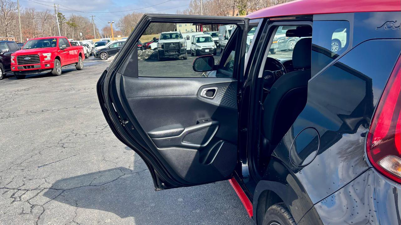 Used 2020 Kia Soul GT-Line image 14