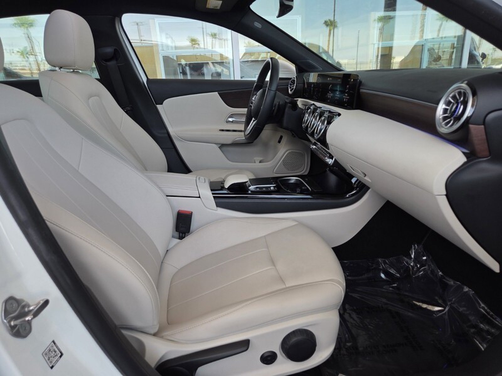 Certified 2022 Mercedes-Benz A 220 image 19