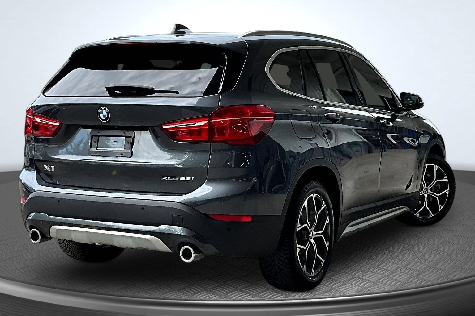 Used 2020 BMW X1 xDrive28i AWD/4WD image 5