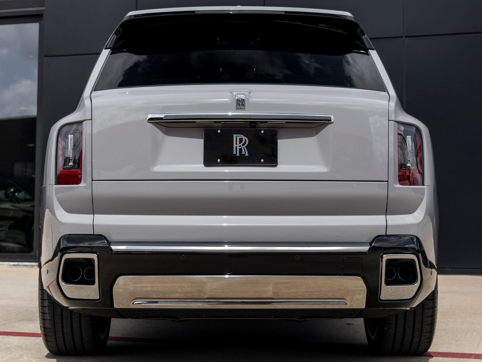 New 2026 Rolls-Royce Cullinan image 10