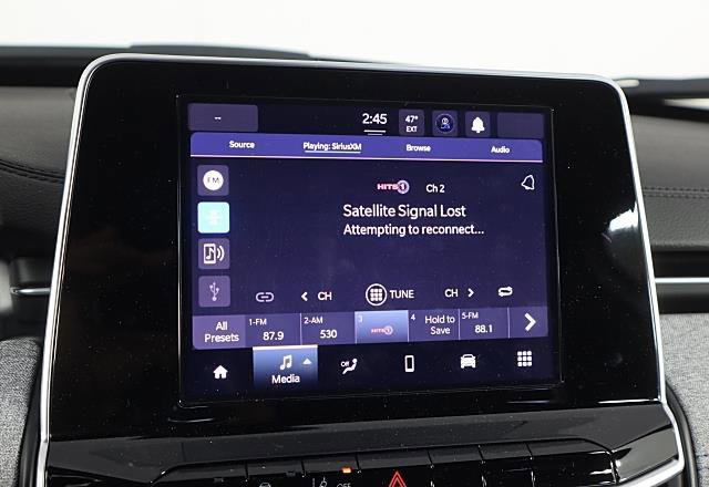 Used 2025 Jeep Compass Sport image 27