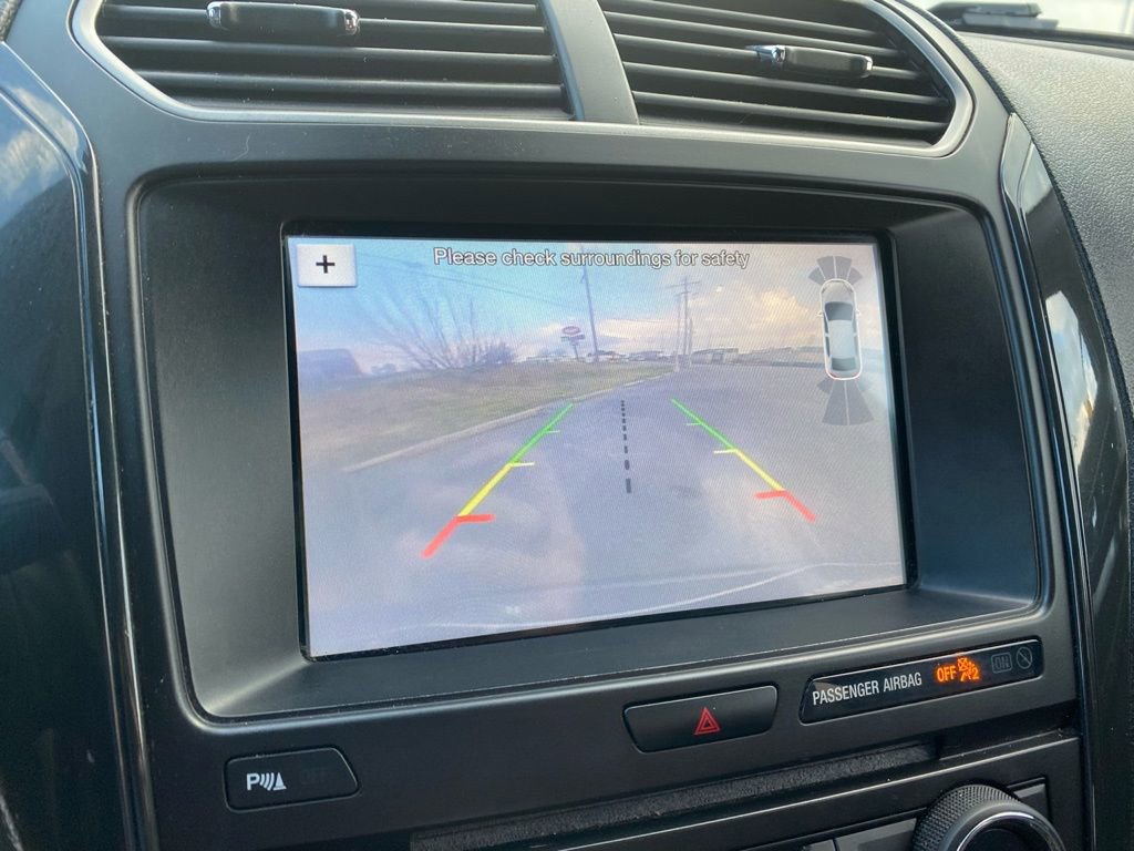 Used 2018 Ford Explorer XLT w/ Equipment Group 202A image 21