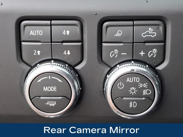 Used 2026 GMC Sierra 1500 AT4 w/ AT4 Premium Package AWD/4WD image 9