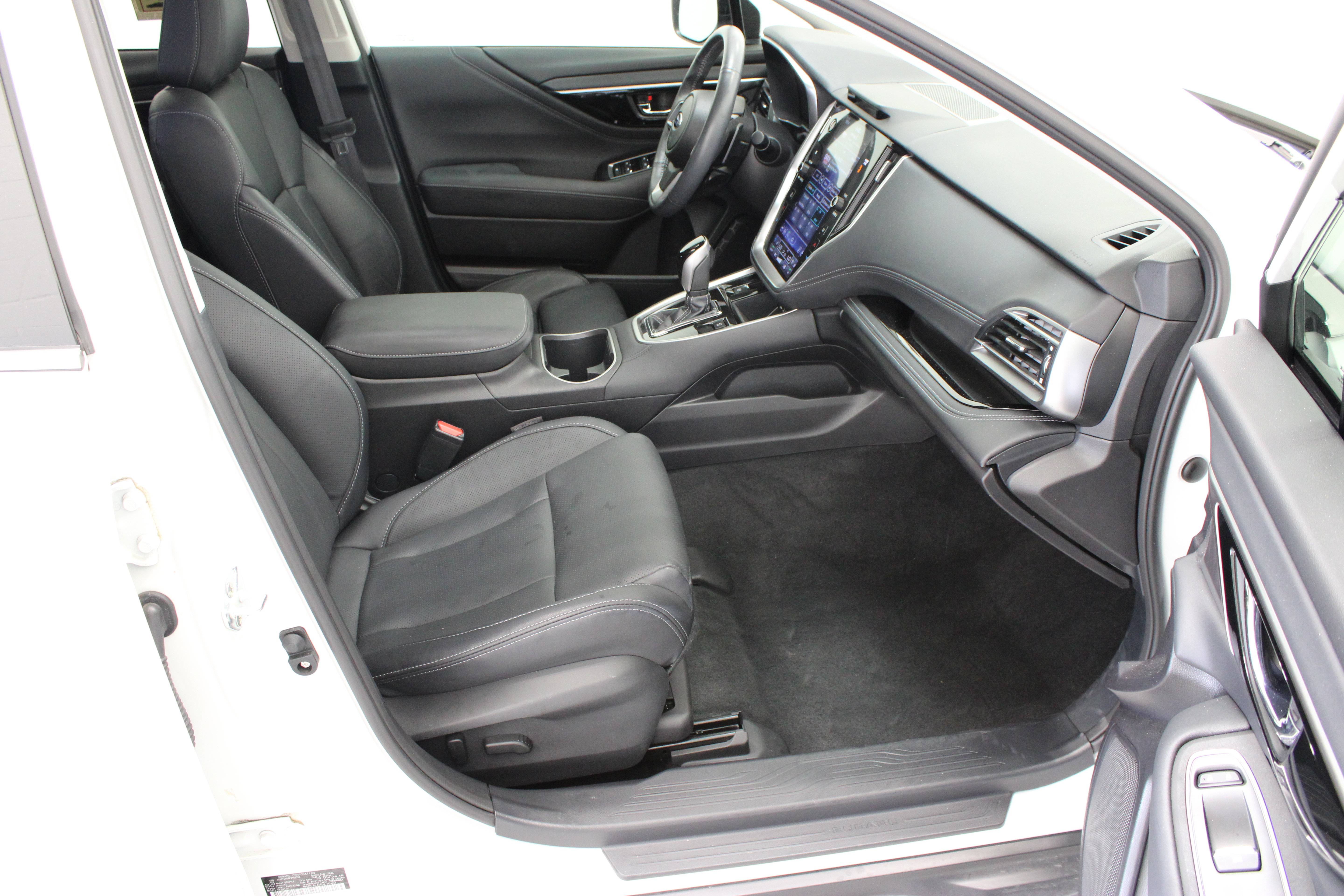 Used 2023 Subaru Outback Touring XT AWD/4WD image 41