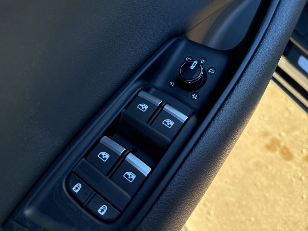 Used 2019 Audi Q8 Premium w/ Convenience Package image 11