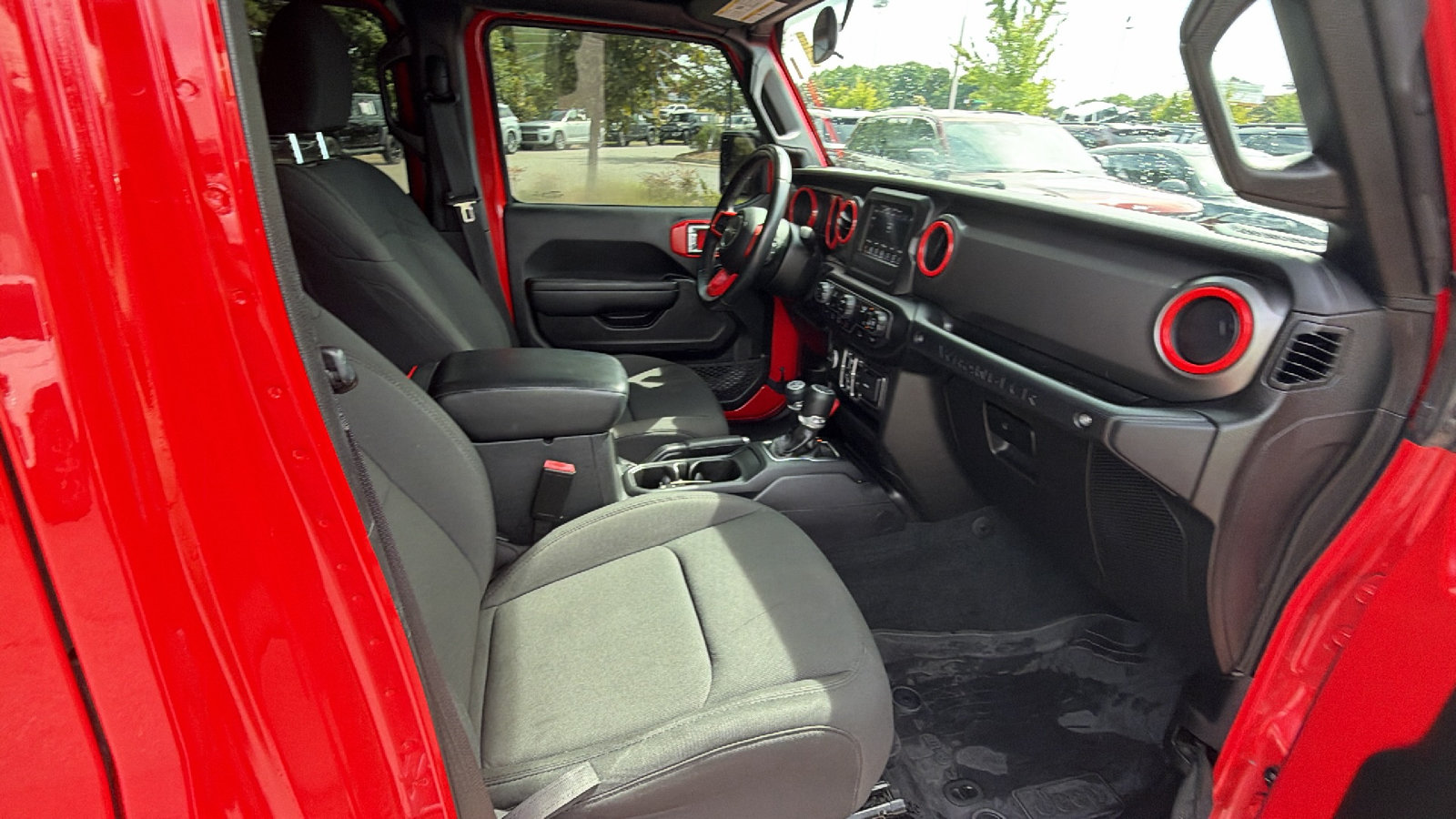 Used 2022 Jeep Wrangler Unlimited Sport AWD/4WD image 19