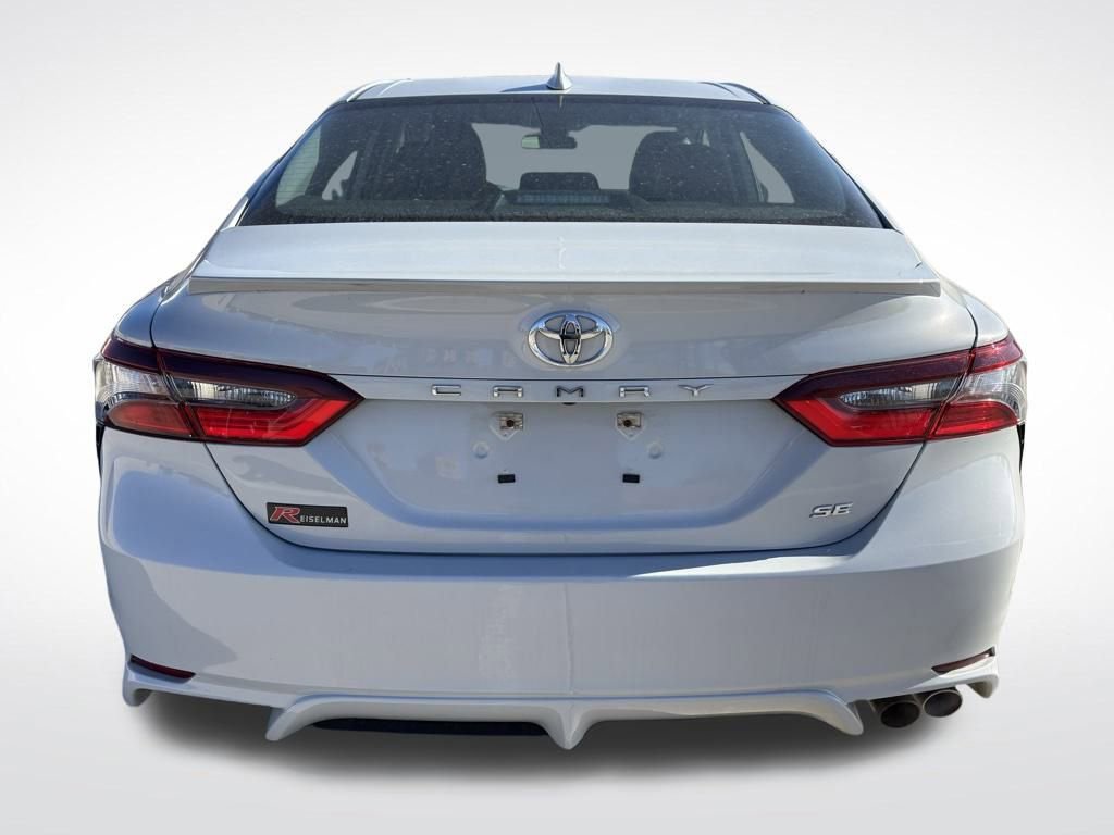 Used 2024 Toyota Camry SE image 7