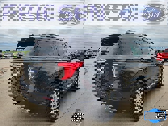 Used 2023 Ford Explorer XLT w/ Equipment Group 202A image 7