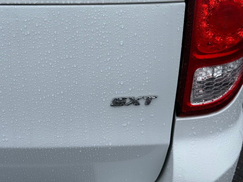 Used 2020 Dodge Grand Caravan SXT FWD image 14