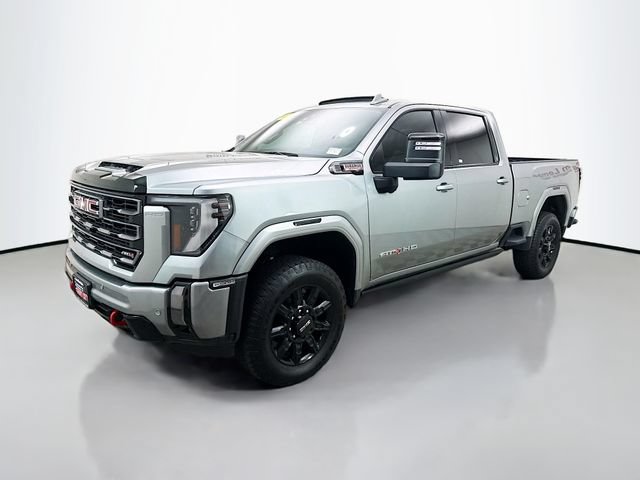 Used 2024 GMC Sierra 2500 AT4 w/ AT4 Premium Plus Package AWD/4WD image 4