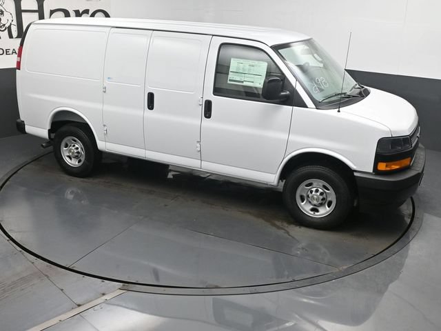 New 2026 Chevrolet Express 2500 w/ Driver Convenience Package RWD image 43